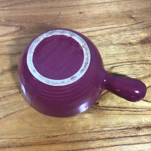 Vintage Bauer Ringware Cranberry Ceramic Soup Chowder Chili Handled Crock Bowl - Picture 8 of 9